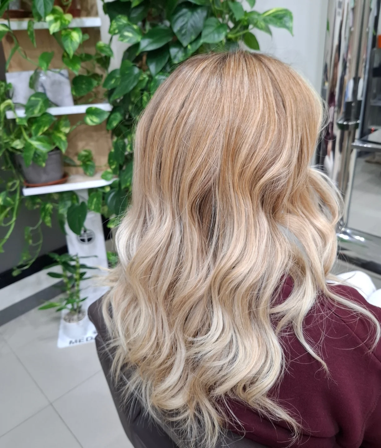 Peinados de ondas y mechas Tomás Serrano